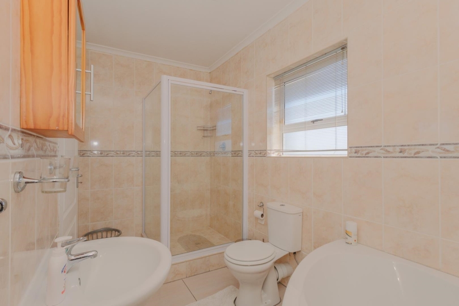 To Let 1 Bedroom Property for Rent in Rouxville Western Cape